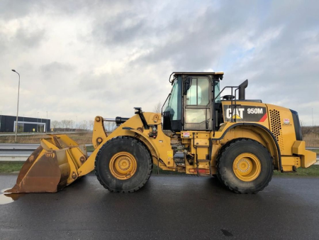 wheel loader caterpillar 950m 2015 7021454.png